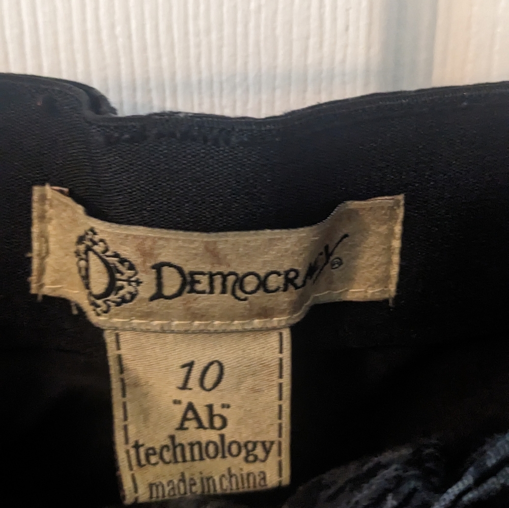 DEMOCRACY Skinny Stretchy Pants - Picture 4 of 5